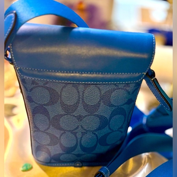 COACH Track Small Flap Crossbody In Signature Canvas! - Picture 11 of 11